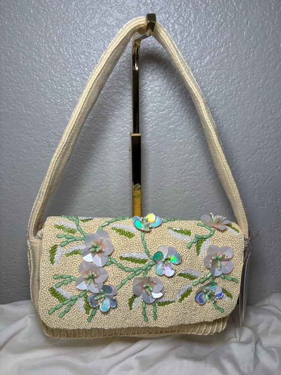 a new day Handbags - 🌸 Floral Beaded A New Day Shoulder Bag NWT